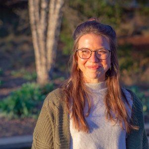 Meet your Posher, Gwen